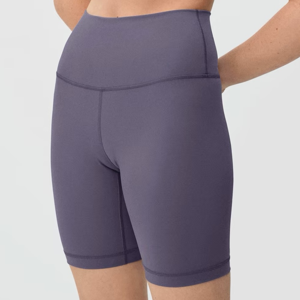 Everlane The Perform Bike Short  Size Small Plum Purple Lightweight Compression